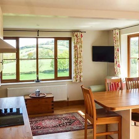 Glebe Farm Cottage Pontnewydd Екстер'єр фото